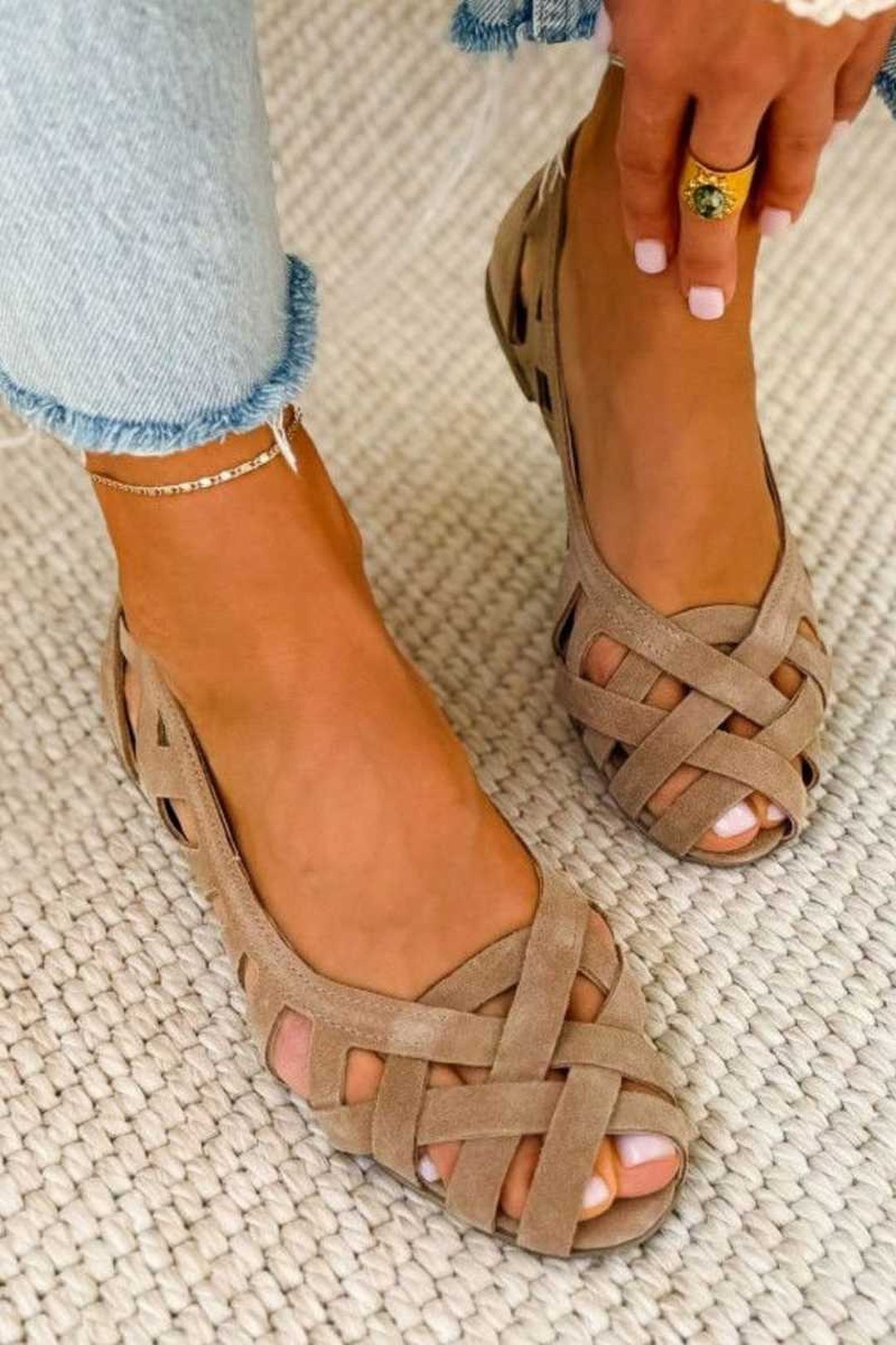 Cortney | Woven Upper Flat Sandals