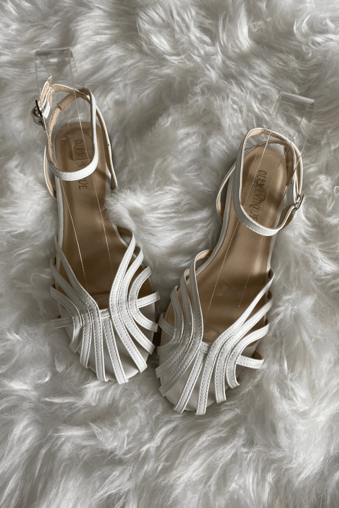 Marybeth | Round Toe Strap Sandals