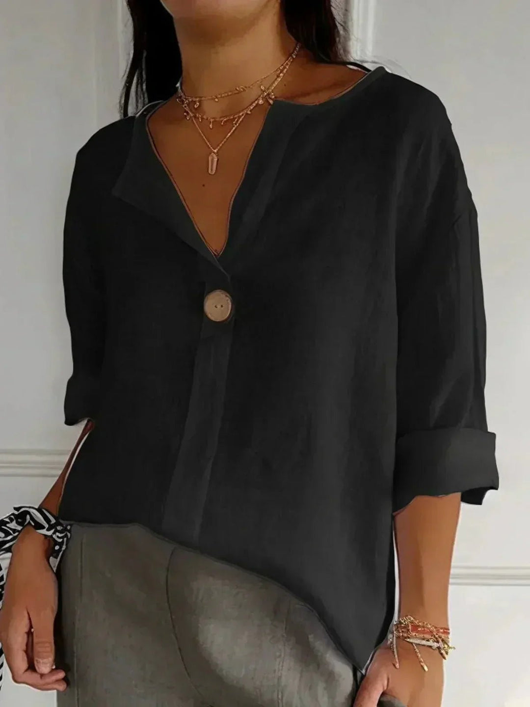 Shauna | Relaxed V-Neck Top