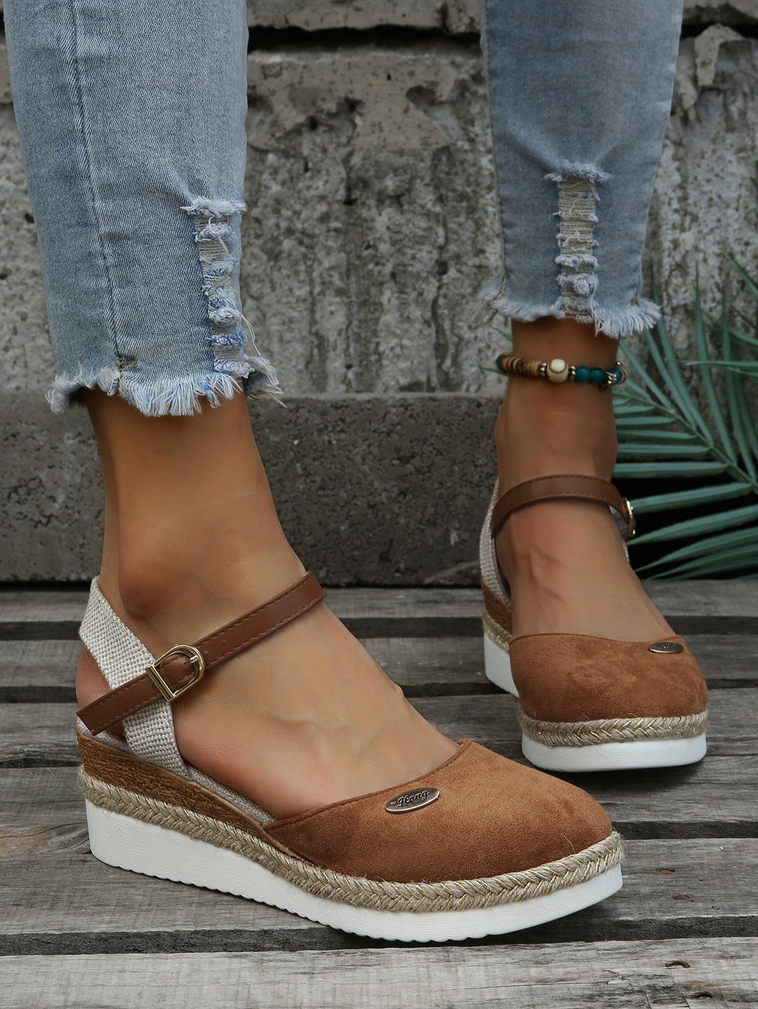 Arya | Chic Wedge Sandals