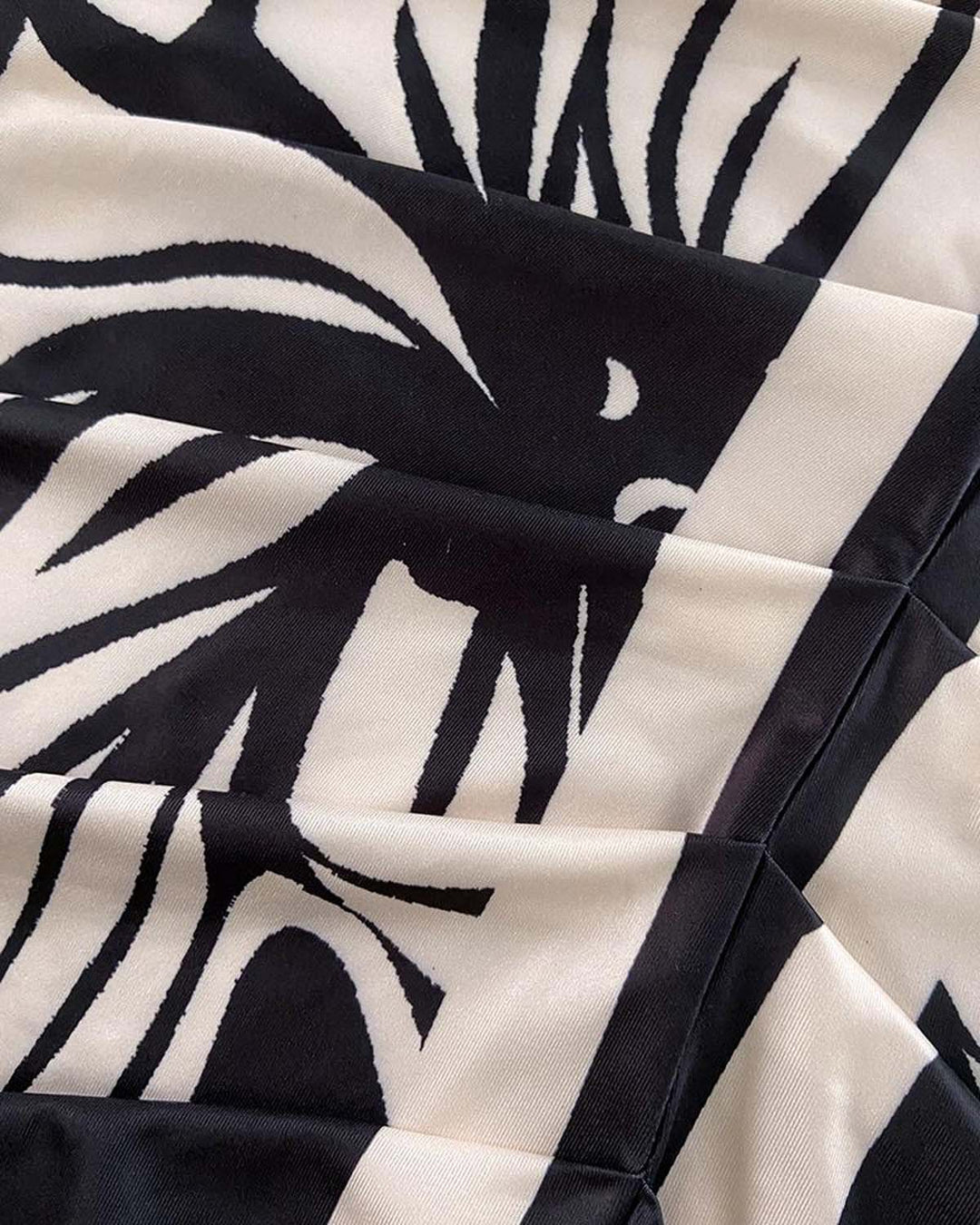 Sansa | Chic Pleated Dress