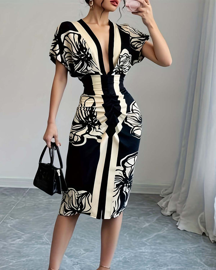 Sansa | Chic Pleated Dress