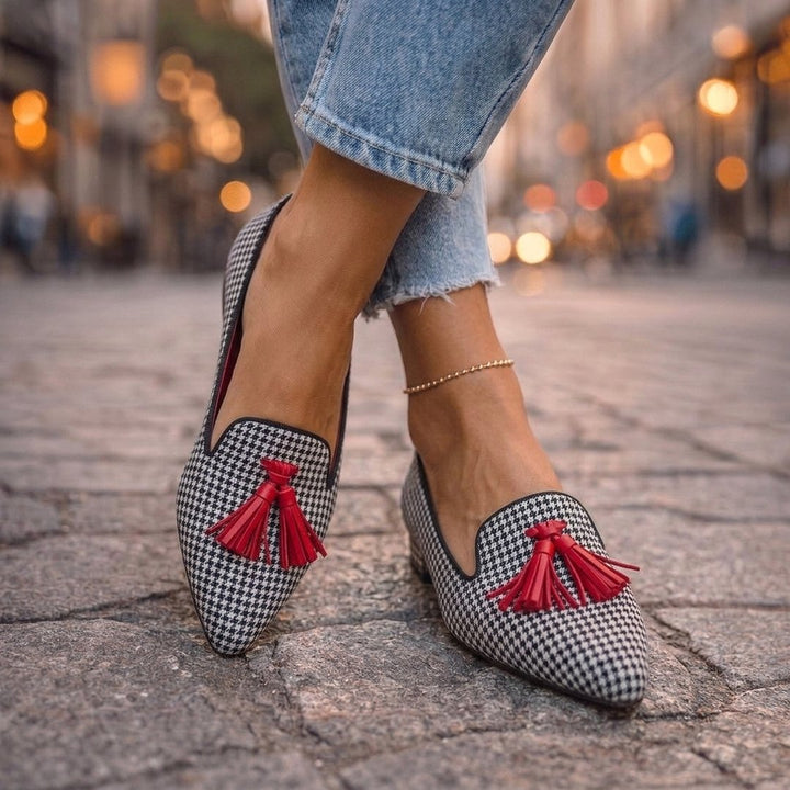 Karenina | Pointed Flats
