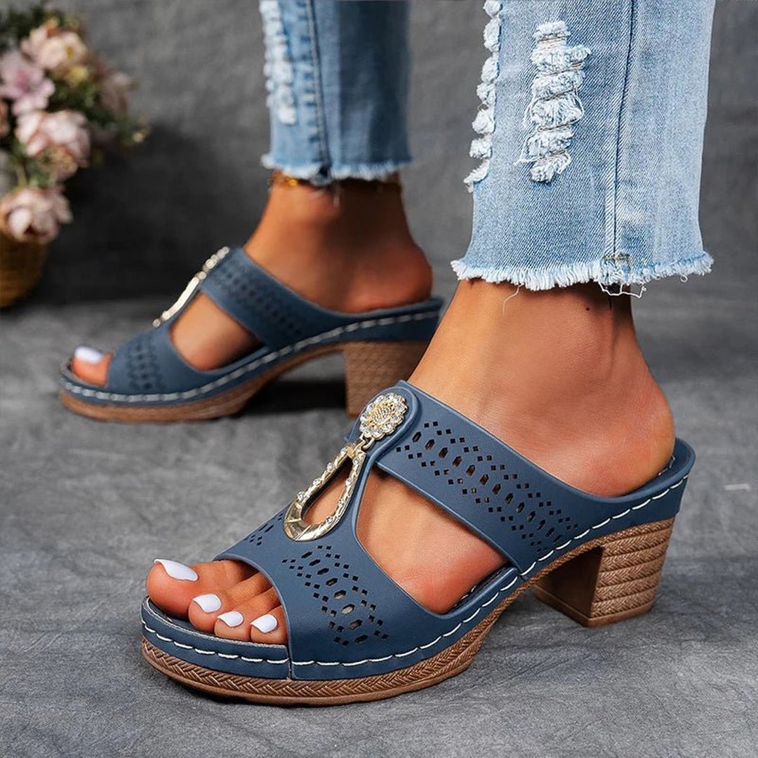 Fae | Chic and Comfortable Orthopedic Sandals