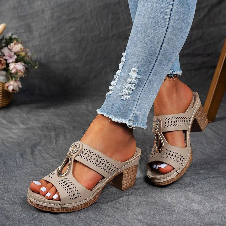 Fae | Chic and Comfortable Orthopedic Sandals