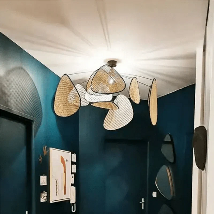 Oaks - Luxurious Chandelier