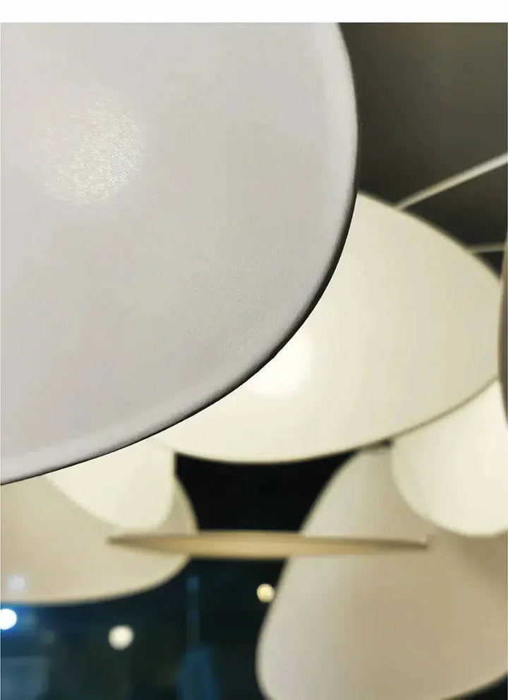 Oaks - Luxurious Chandelier