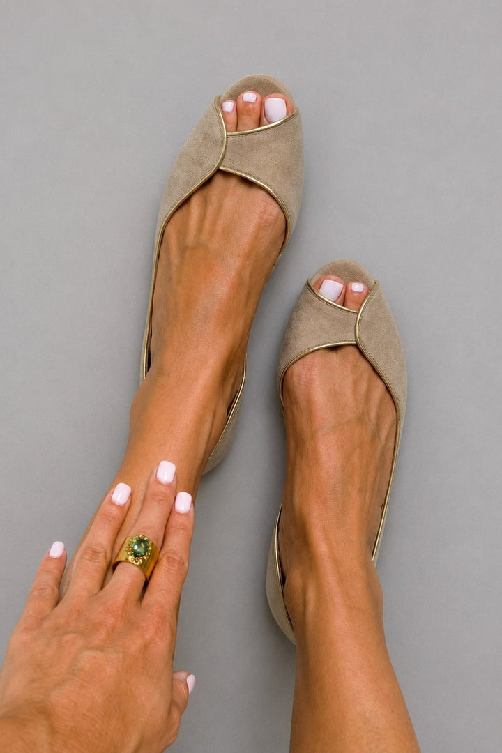 Shonda | Open Toe Flats