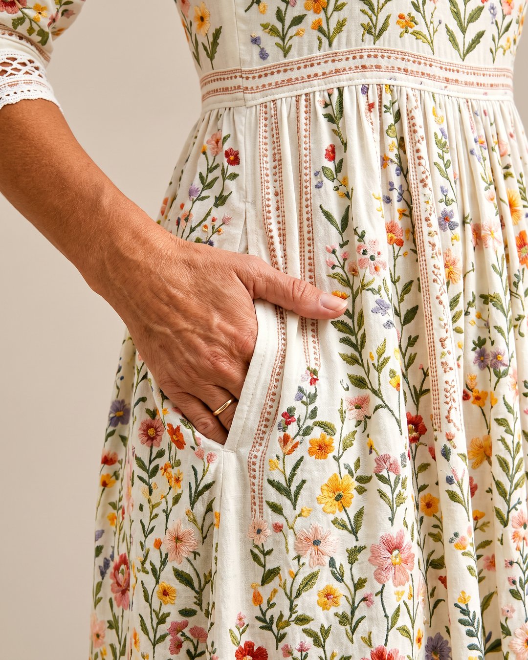 Carolyn | Meadow Charm Midi Dress